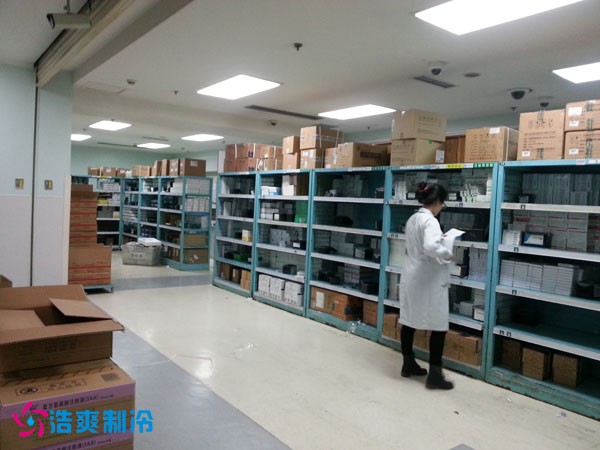 華西醫(yī)院藥品冷庫(kù)圖片