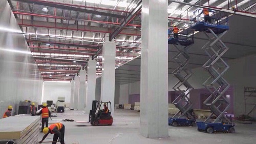 本來生活10萬立方米生鮮電商物流冷庫建造中