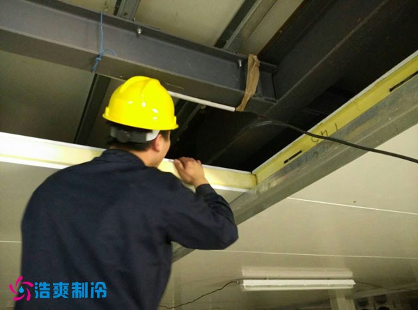 庫板安裝接縫對接中