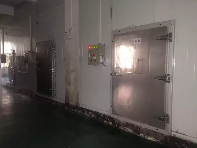 圖為廣州薩莉亞餐飲食材低溫冷庫分間實拍
