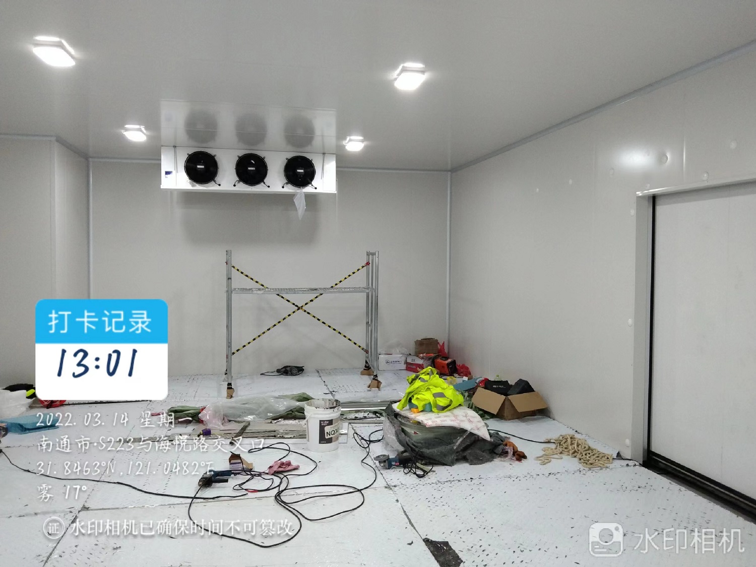 圖為冷庫完工室內(nèi)實拍