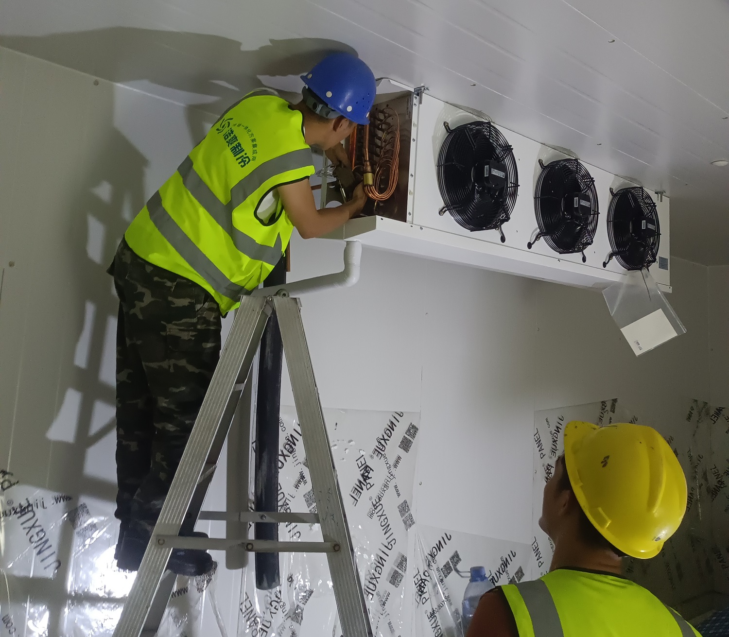 建一個電子產品器件（半導體器件）冷庫要多少錢？